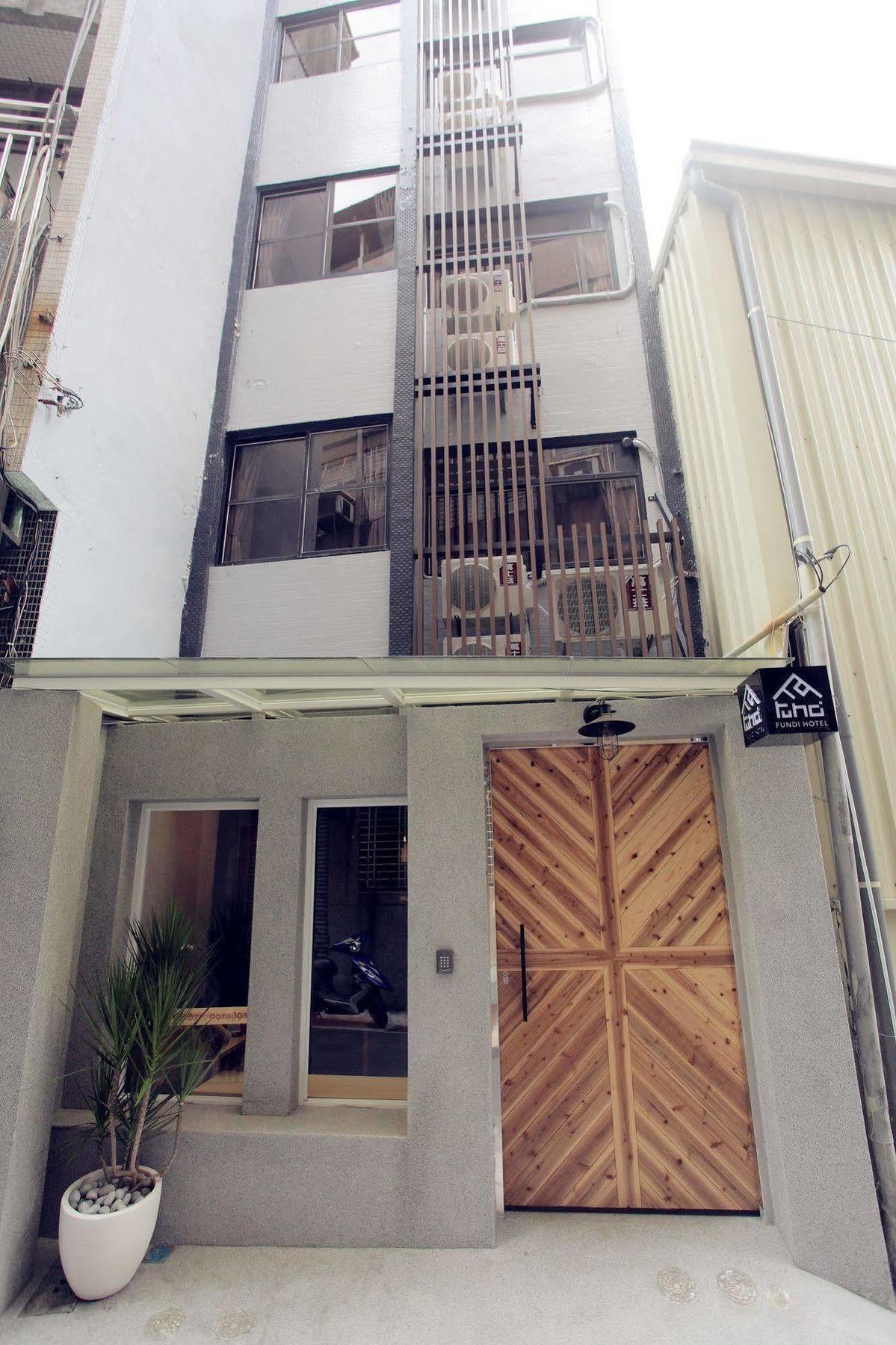Fundi Hotel Tainan Exterior photo